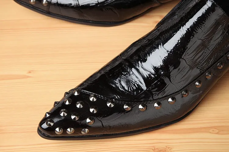 Men Round Toe Studs Decoration Loafer